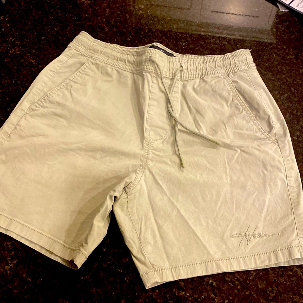 Hollister Men’s casual flex shorts